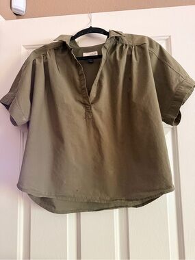 Universal Thread Olive Short-Sleeve V-Neck Popover Blouse